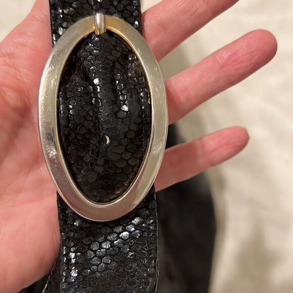 Fabulous preloved handbag 4 outside pockets adjustable strap 1 inside pocket GUC - Picture 8 of 14